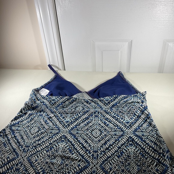 Mossimo Supply Co. Blue and White Tankini Swim Top Black Knit - Picture 2 of 7